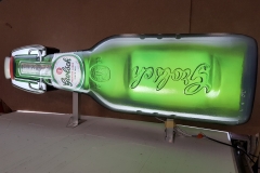 Rekklama podświetlana w kształcie butelki